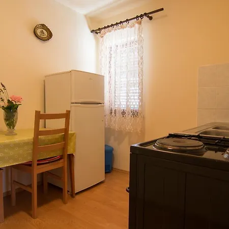Apartments Milovan Fazana Exterior photo